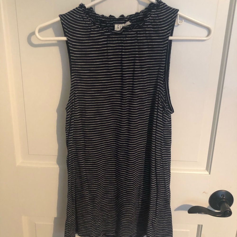 Gap tank top